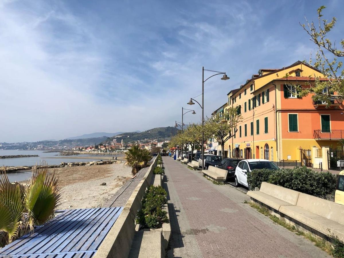 Apartamento Casa Nana Santo Stefano al Mare Exterior foto